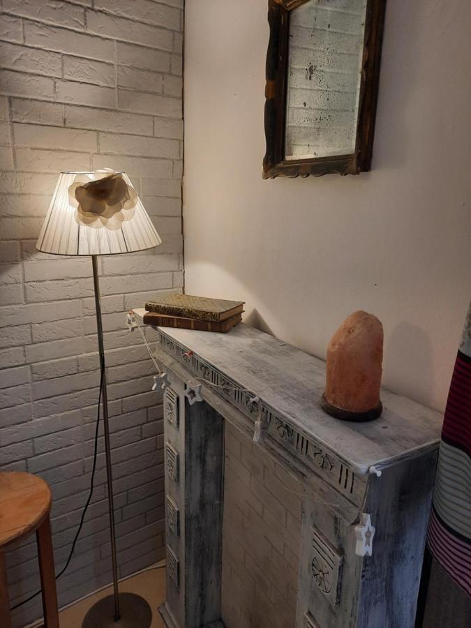 La Casa Nella Roccia Apartment Napoli Exterior foto